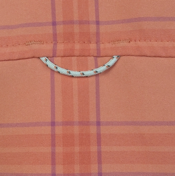 Title Nine Tuolumne Tech XS Button Down Shirt In Coral Plaid - Picture 8 of 13